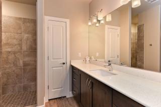 S302-Snow Canyon Suite-Third Floor 4-bedroom Pool View - St. George - 9