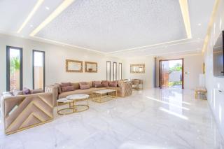 Villa Hawai, ss vis à vis avec espace de sport , piscine Chauffée - Marrakesch - 6