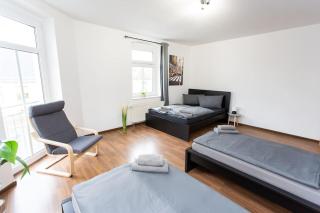Schicke Wohnung mit 3 Schlafzimmern, vollausgestatteter Küche & Bad - Bettwäsche, Handtücher und WiFi inklusive - Chemnitz - 7