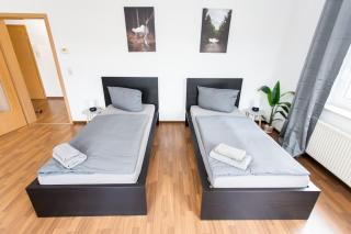 Schicke Wohnung mit 3 Schlafzimmern, vollausgestatteter Küche & Bad - Bettwäsche, Handtücher und WiFi inklusive - Chemnitz - 5