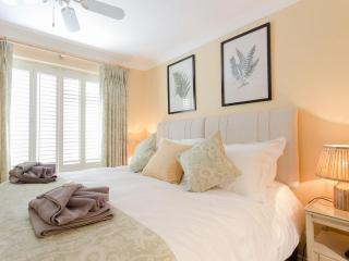Solent View Apartment - 9