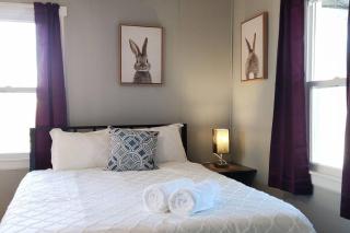 Perfect Combo of Charm & Comfort- 2Bedroom Home - Noblesville - 6