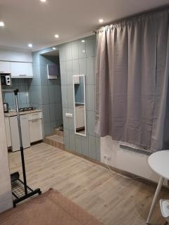 Freedom apartment on Bazarna str - Lviv - 3