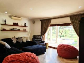 Spacious Golf & Wildlife Estate in Hartbeespoort 10 sleeper - Hartbeespoort - 5