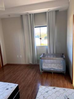 Casa com piscina fundo pra represa e AR Condicionado CasinhaBrancaDeVaranda - 1