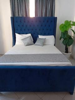 Lux Suites Mwembeni studios Bamburi - Bamburi - 6