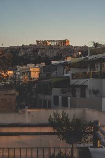 Luxury Apartment with Acropolis view Terrace and Jacuzzi in the Heart of Athens - Living Stone Azurite - 6