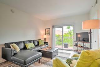Airy Fort Myers Condo about 4 Mi to Beach! - Fort Myers - 0