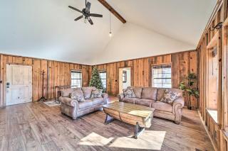Wilburton Cabin with Fire Pit, Mountain Views! - Wilburton - 6