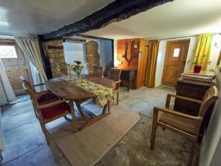 Bengough's Annexe - Berkeley - 7