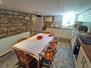 Bengough's Annexe - Berkeley - 6