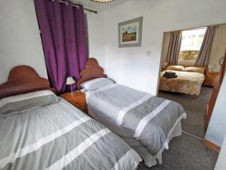 Bengough's Annexe - Berkeley - 4