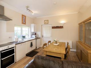2 Luckington Stables-W8322 - Holcombe - 2