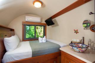 Saranda Boutique Hotel - 8