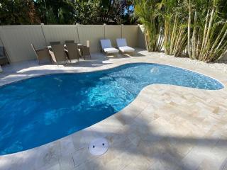 Pass-A-Grille Luxury Pool Sleeps 10 - St Pete Beach - 2