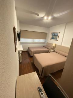 Hotel Escuela Madrid - 4