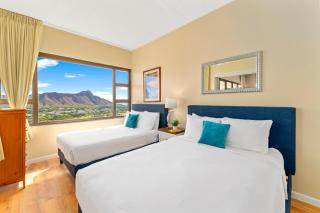 Upscale Penthouse with Ocean Views & Free Parking! - Honolulu - 8