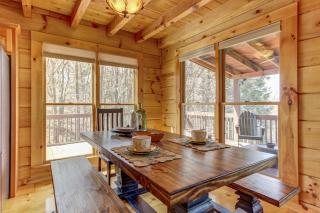 PineHome Cabin - Mineral Bluff - 1