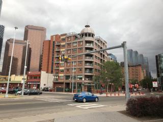 Amicable, Cozy, High Speed Internet, Sleeps 2 Riverview Downtown Apartment - 9