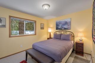 Suite Serenity Condo by NW Comfy Cabins - 1
