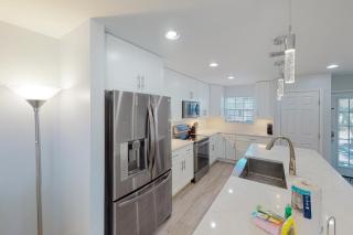 Summer Lake Townhomes 1 - 5