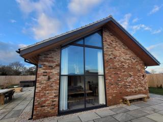 Castle Hill Barn, Ashlin Farm Barns - Lincoln - 0