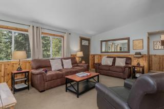 Bigfoot Base Camp by NW Comfy Cabins - Leavenworth - 6