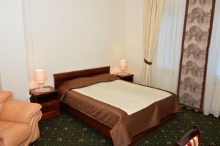 Atrium Hotel - Ivano-Frankivsk - 4