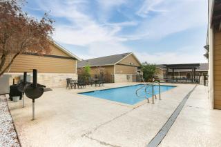 The Lodge At Kenedy - Kenedy - 6