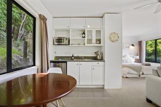 Bushside Cottage - Akaroa Holiday Home - Akaroa - 5