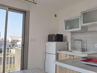 Studio moderne, proche plage et commerces, terrasse ensoleillée - FR-1-326-699 - Marseillan - 5