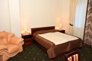 Atrium Hotel - Ivano-Frankivsk - 1