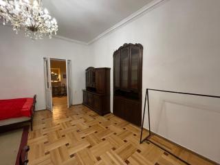 Nick’s Appartment - 8