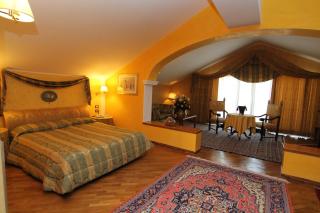 FILIPPONE HOTEL&RISTORANTE - Gioia dei Marsi - 1