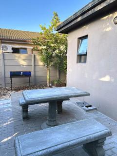 81 on Groenewoud - Cape Town - 6