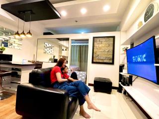 Luxury 1BR Unit with Pool at Venice Luxury Residences, Tower Domenico, McKinley Hill, Taguig City - Manila - 8