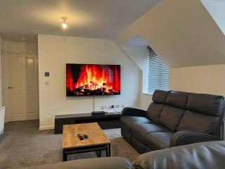Stunning Two-Bedroom Apartment at A3REE, Free Parking, near Cribbs Causeway Mall - Bristol - 9