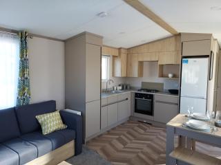 Hoburne Bashley Self-Catering Holiday Home - New Milton - 8