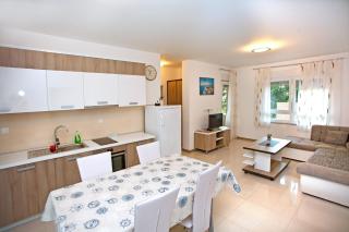 Apartments Maslina III - Njivice - 3