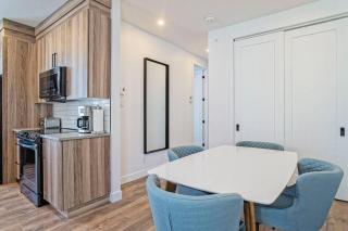 201 Condo au rez de chaussée , au coeur de Bromont - Bromont - 2