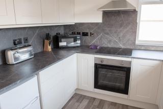 Toothbrush Apartments - Ipswich East - Cauldwell Ave - 8