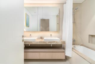 Lux BnB The Grand Creek Harbor Views - Dubai - 7