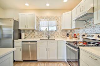 Centrally Located Tucson Home about 5 Mi to Dtwn! - Tucson - 5
