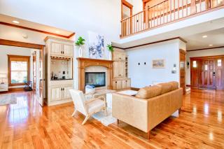 Secluded Lake House - 2