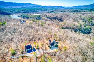 Secluded Lake House - Mill Spring - 8