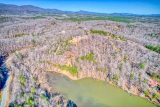 Secluded Lake House - Mill Spring - 5