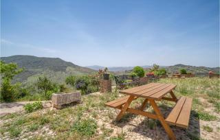 1 Bedroom Awesome Apartment In Mondron - 3