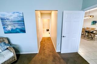 Harborview Grande 402 - 4