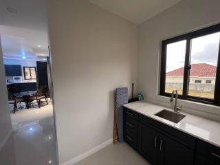 Bright Cove Luxury Villa 1 - 4