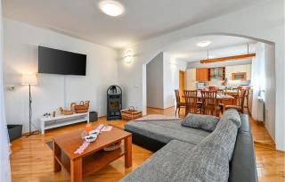 Stunning Home In Senkovec With Sauna - 9